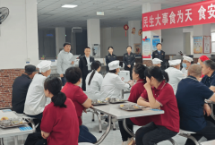 建牢校园食物
